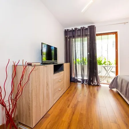 Evergreen Apartment